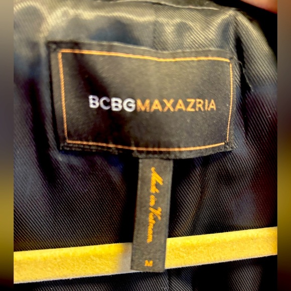 BCBG Mazaria Black Satin like blazer - Picture 2 of 5